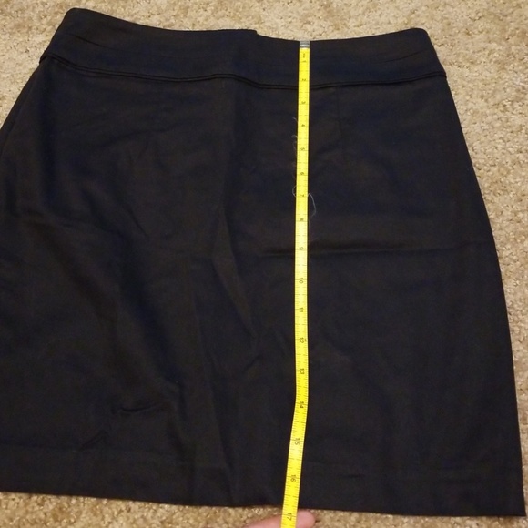 !LAST CHANCE!🔴4/20 H&M Black Mini Skirt - Picture 5 of 5